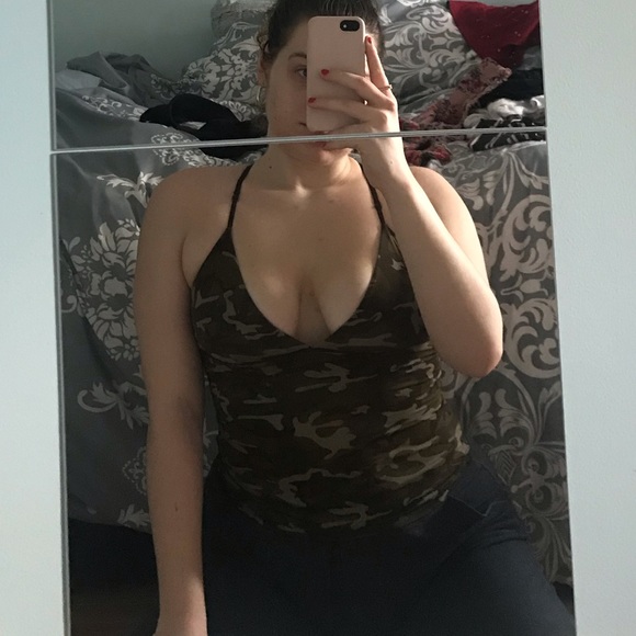 La SENZA camouflage tank - Picture 2 of 6